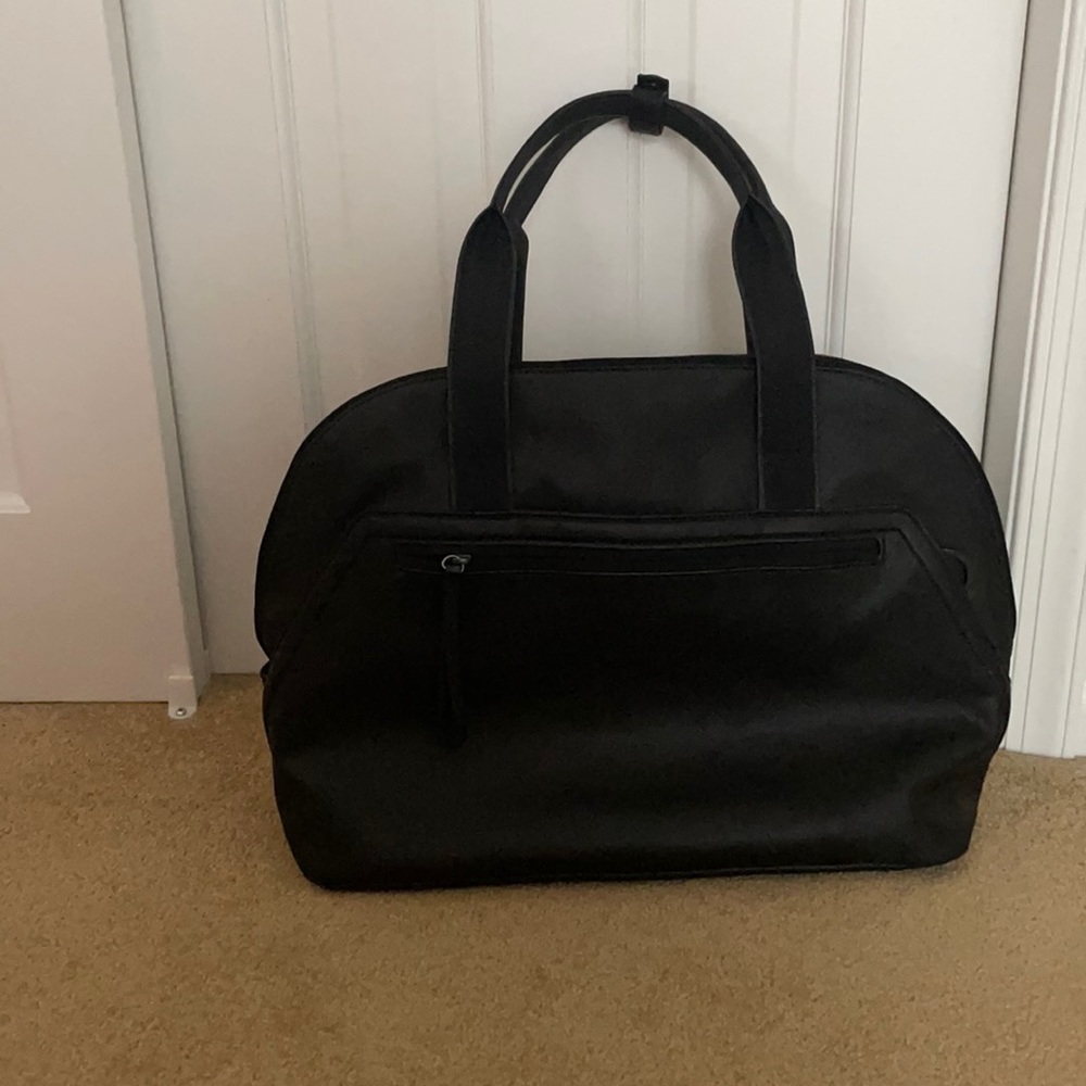 Lululemon gym bag